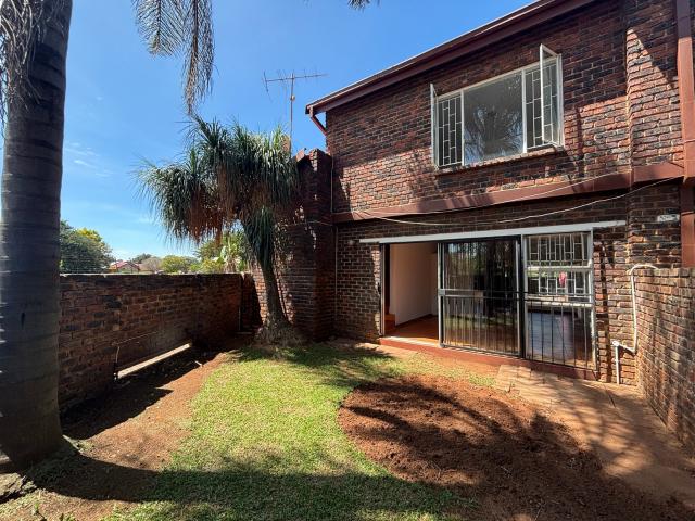 2 Bedroom Duplex in Pierre Van Ryneveld