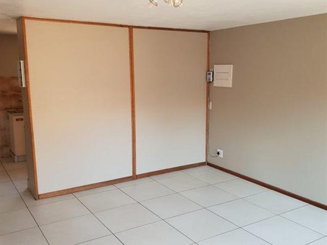 2 Bedroom Duplex in Sunnyside