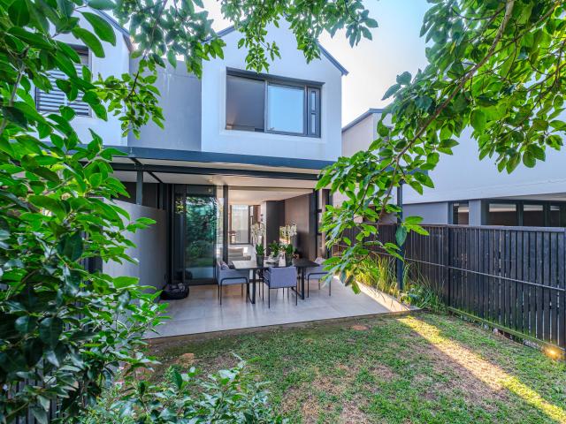 2 Bedroom Duplex in Sheffield Beach