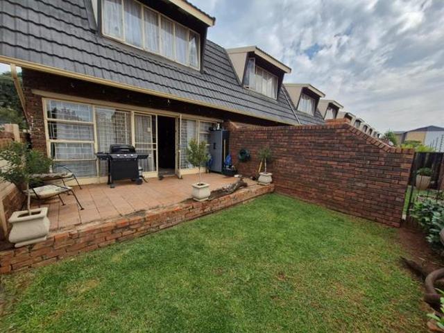 2 Bedroom Duplex in Sinoville