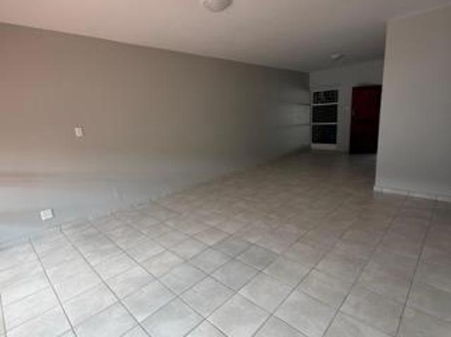 2 Bedroom Duplex in Sinoville