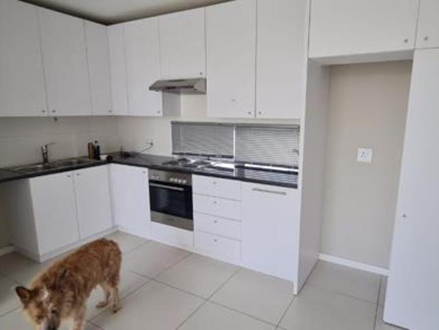 2 Bedroom Duplex in Somerset Lakes
