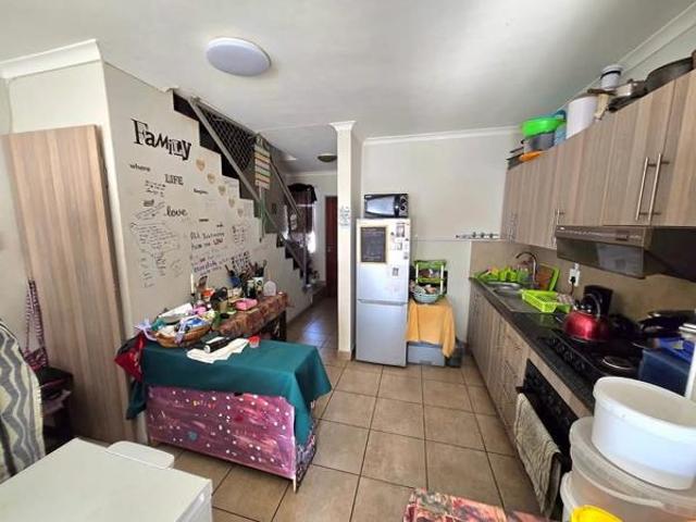 2 Bedroom Duplex in Tasbet Park