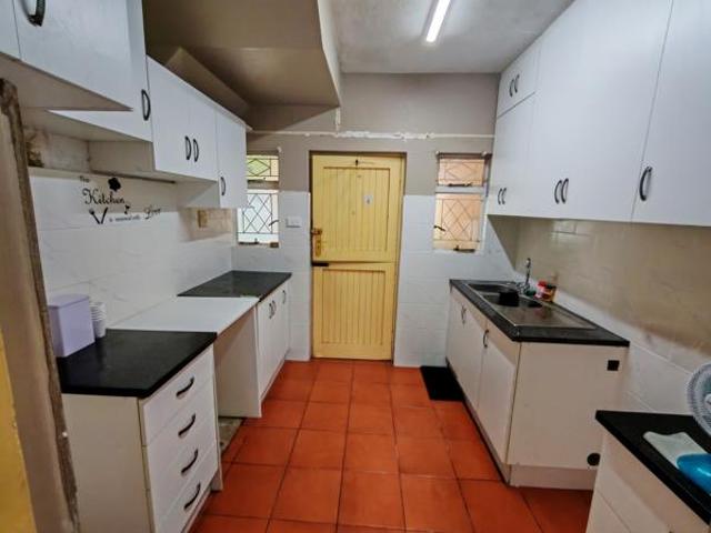 2 Bedroom Duplex in Wembley