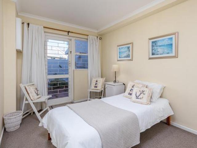 2 Bedroom Duplex in Woodbridge Island