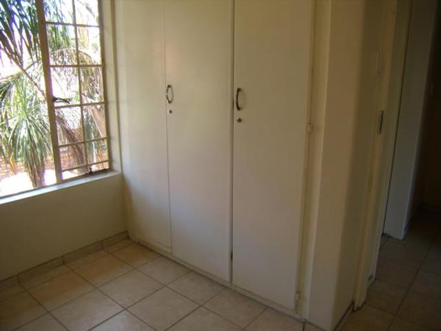 2 Bedroom Duplex in Die Hoewes