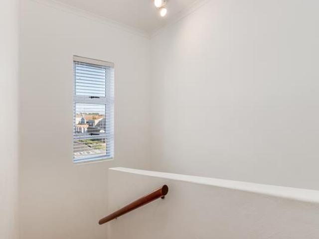 2 Bedroom Duplex in Zonnendal