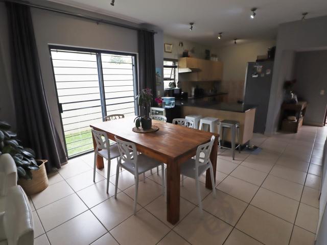 2 Bedroom Duplex Rented in Bryanston West