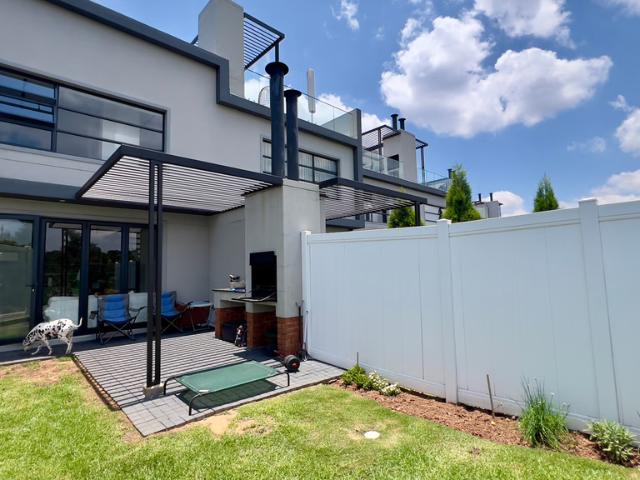 2 Bedroom Duplex Rented in Hurlingham Manor