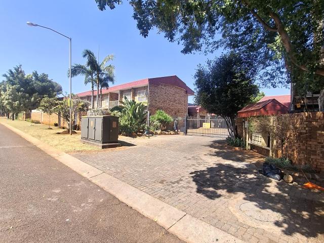 2 Bedroom Duplex To Let in Annlin