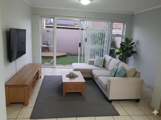 2 Bedroom Duplex To Let in George South