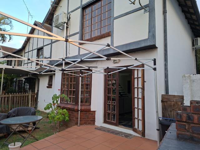 2 Bedroom Duplex To Let in St Winifreds