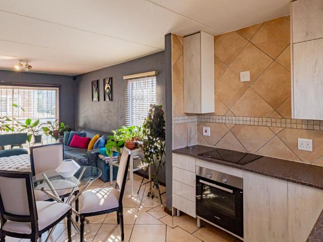 2 Bedroom duplex townhouse sectional for sale in North Riding, Randburg