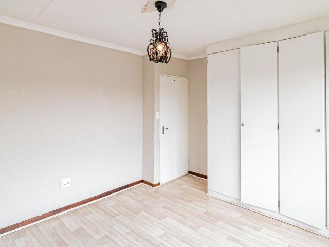 2 Bedroom duplex townhouse sectional for sale in North Riding, Randburg