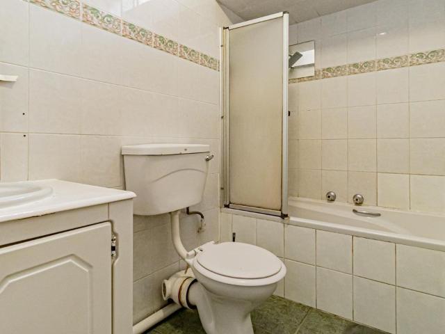 2 Bedroom duplex townhouse sectional for sale in Windsor West, Randburg