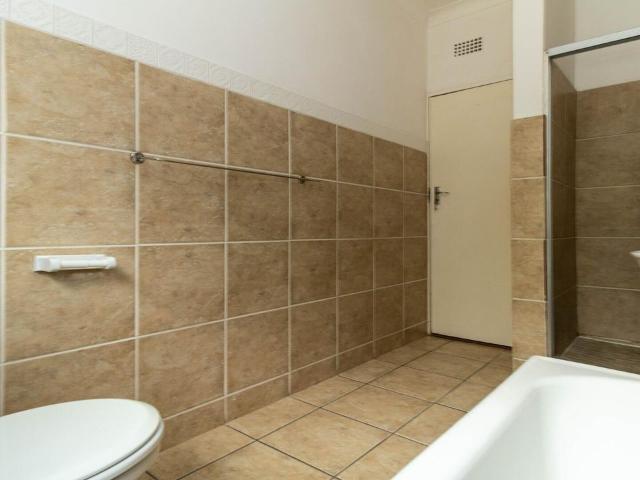 2 Bedroom duplex townhouse sectional for sale in Windsor West, Randburg