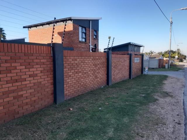 2 Bedroom duplex townhouse sectional to rent in Overbaakens, Port Elizabeth