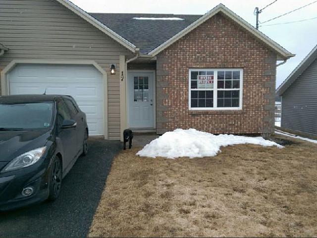 2 Bedroom Duplex With Attached Garage