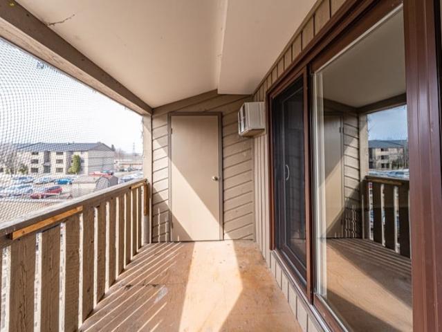 2 Bedroom for rent in St. Charles Place in 2212 St. Charles Ave Saskatoon, Exhibition, S7M 5A7