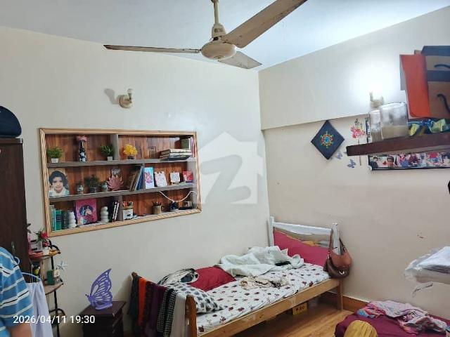 2 bedroom Flat 1St Floor For Sale at Badar commercial phase 5