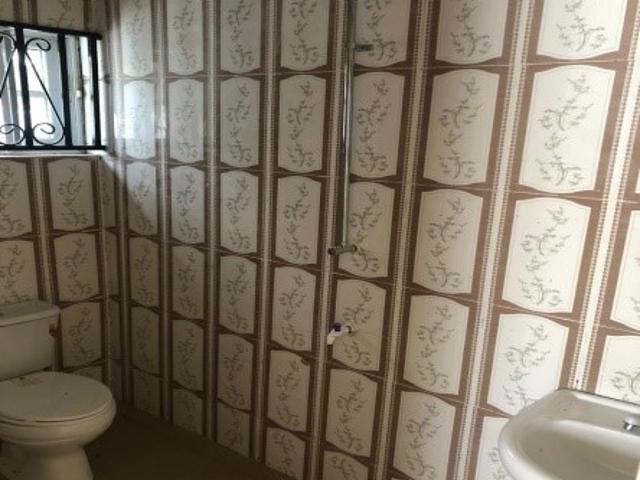 2 bedroom flat