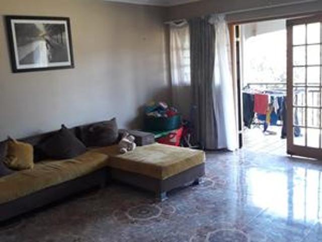 2 bedroom flat to rent in meer en see!