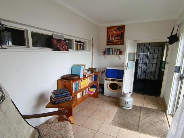 2 Bedroom flat to rent in Bluff, Durban