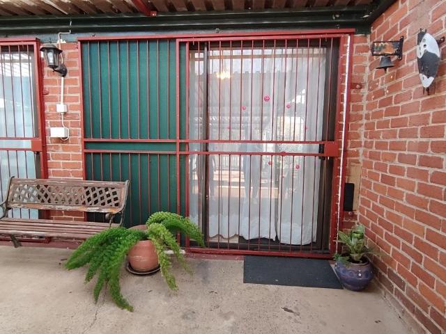 2 Bedroom flat to rent in Fichardt Park, Bloemfontein