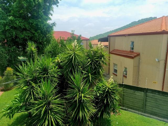 2 Bedroom flat to rent in Safari Gardens, Rustenburg