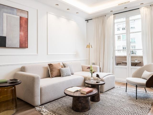2 bedroom flat with a terrace on Calle Alcala