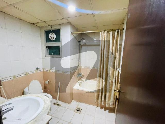 2 Bedroom Flat For Sale | F 11 Markaz F 11