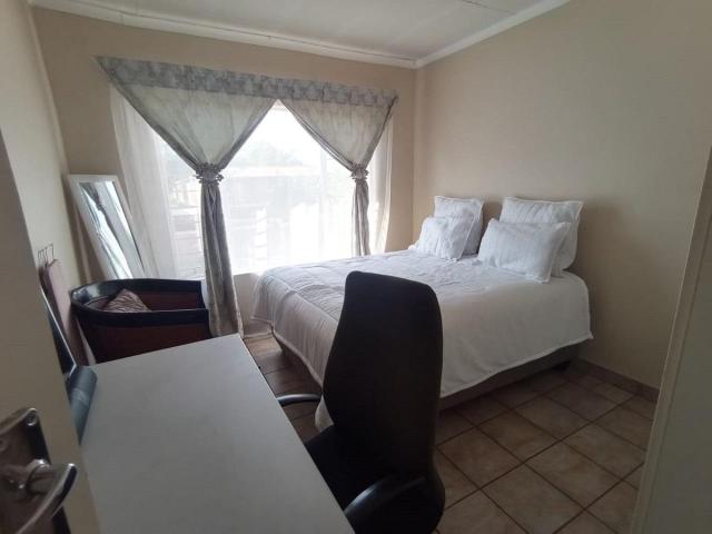 2 Bedroom flat for sale in Vaalpark, Sasolburg