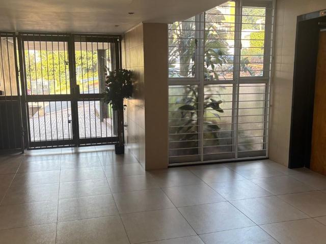 2 Bedroom flat for sale in Berea West, Durban