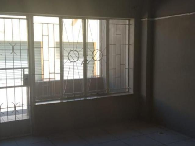 2 Bedroom flat for sale in Wilkeville, Klerksdorp