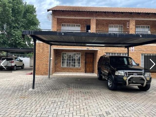2 Bedroom Flat For Sale in Bo dorp