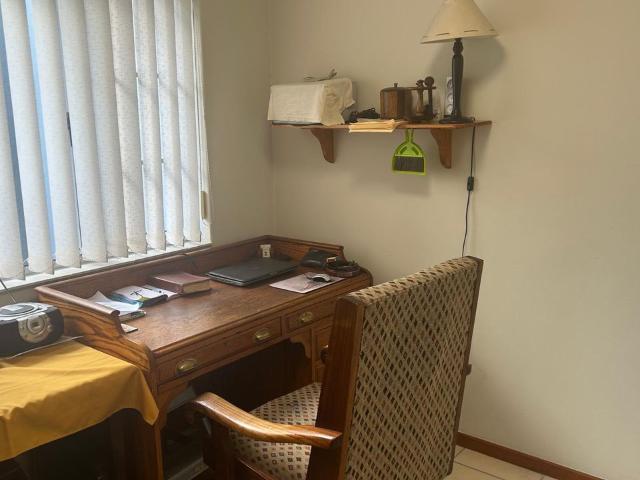 2 Bedroom townhouse sectional for sale in De Bakke, Mossel Bay