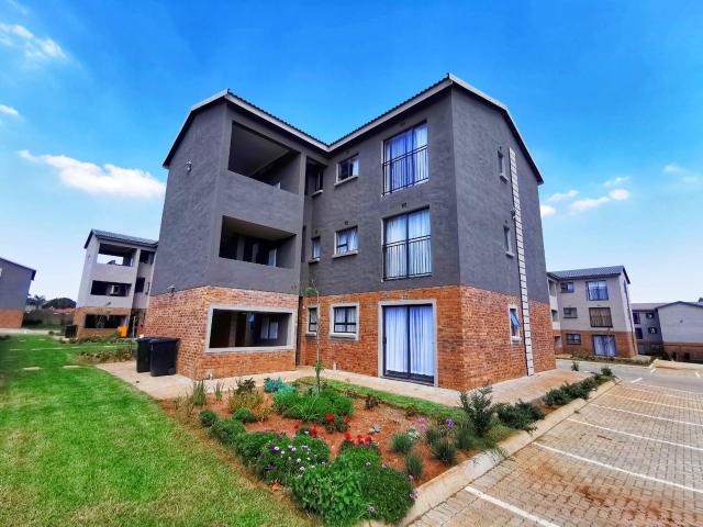2 Bedroom Flat For Sale in Kenleaf