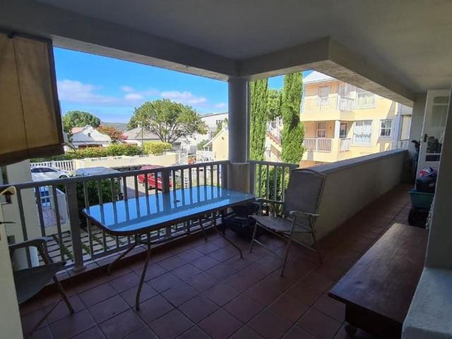2 Bedroom flat for sale in Knysna Central