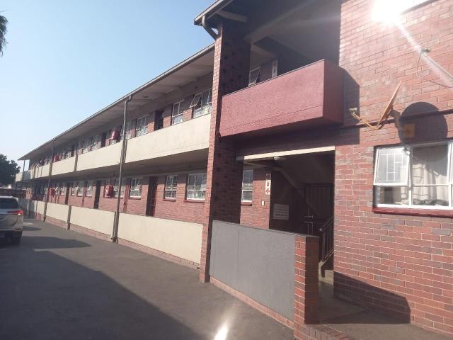 2 Bedroom Flat For Sale in Pretoria West