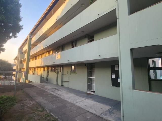 2 Bedroom flat for sale in Reservoir Hills, Durban