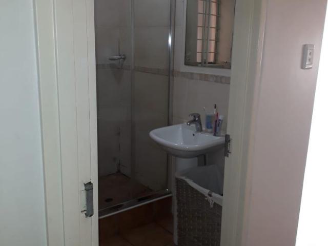 2 Bedroom Flat For Sale in Reyno Ridge