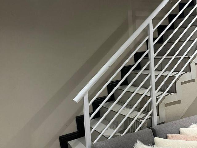 2 Bedroom Flat For Sale in Reyno Ridge