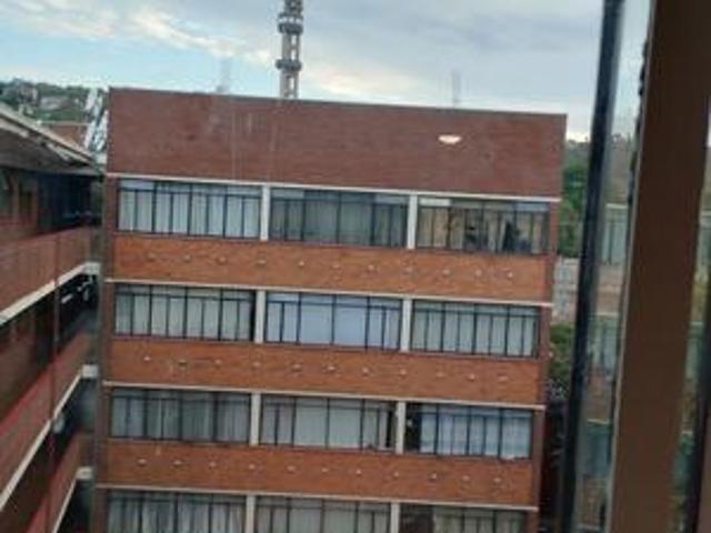 2 bedroom flat for urgent available.