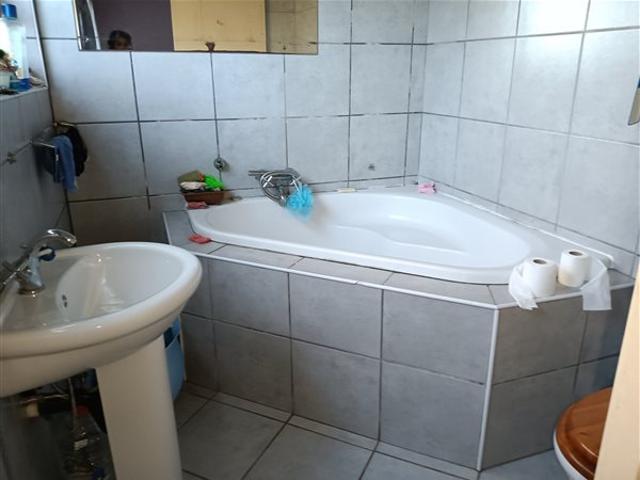 2 Bedroom Flat in Umkomaas