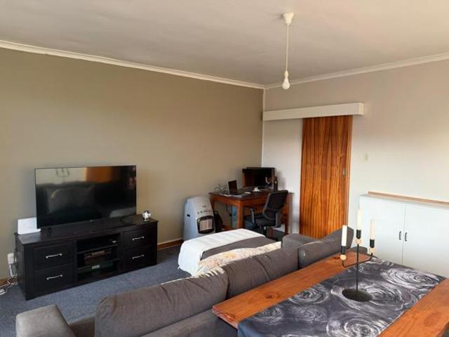 2 Bedroom Flat in Uniepark