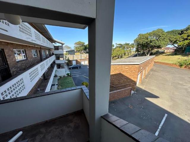 2 Bedroom Flat in Uvongo