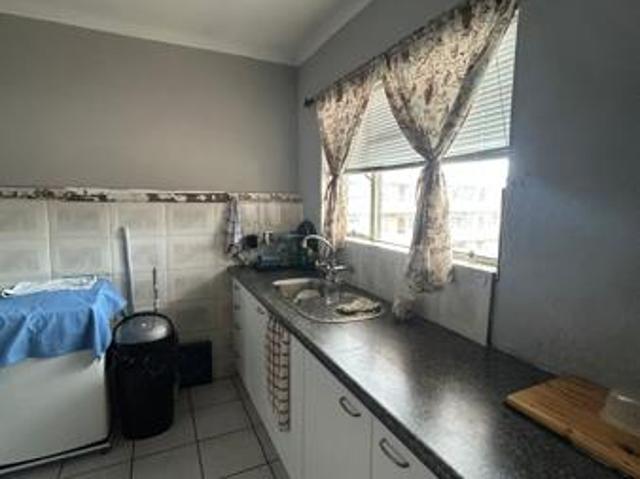 2 Bedroom Flat in Vasco Estate