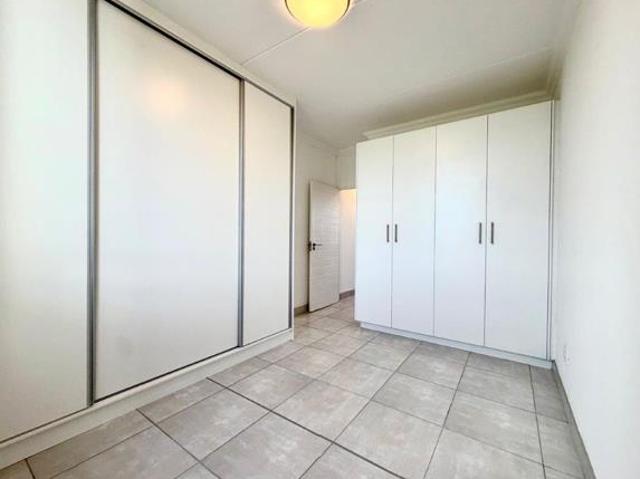 2 Bedroom Flat in Vredekloof Heights