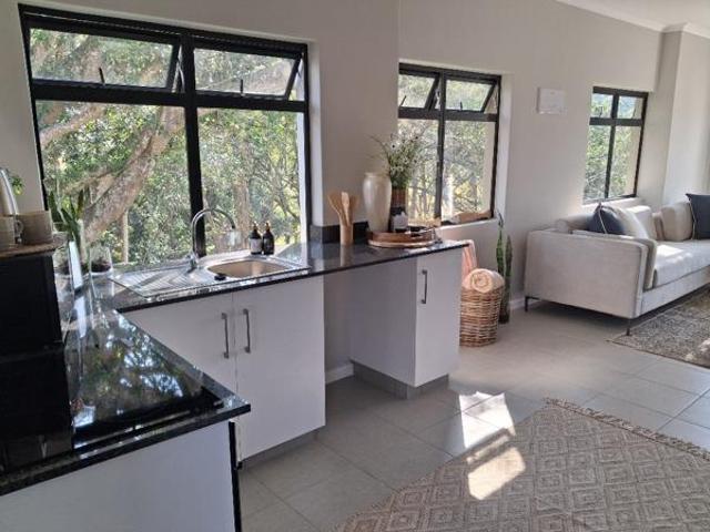 2 Bedroom Flat in Waterfall