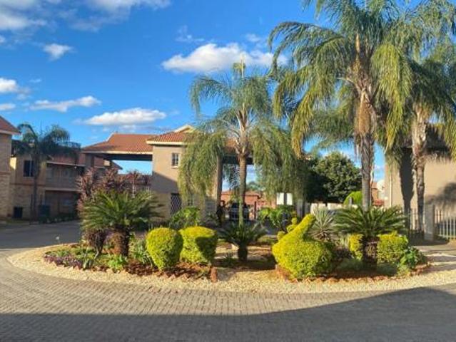 2 Bedroom Flat in Waterval East